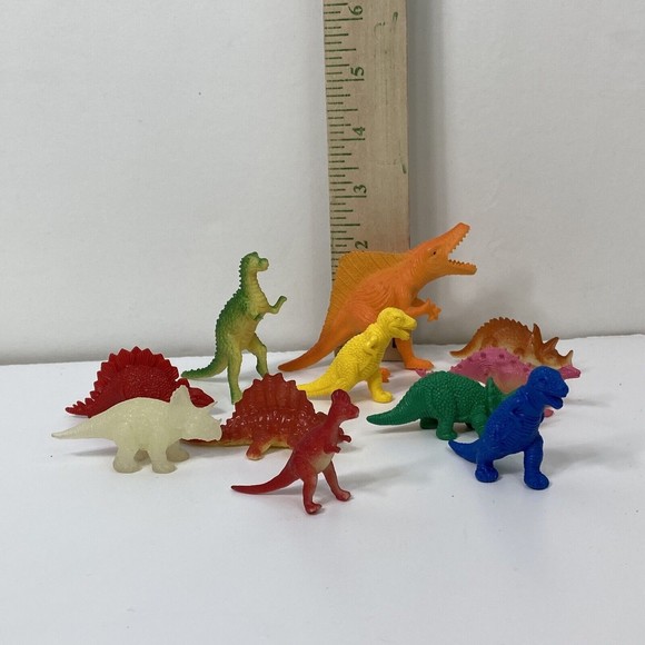 Dinosaur Toys Mixed Lot of 17 Plastic Dinosaurs Action Figures Big And Small - Picture 5 of 7